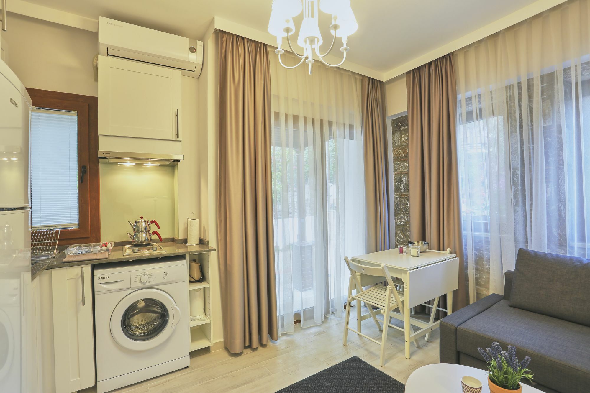 Alp Suites Lavanta Акьяка Экстерьер фото